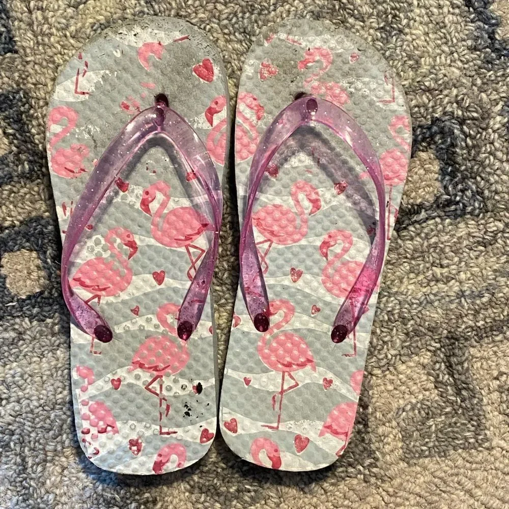 Girls flamingo flip flops with glittery strap